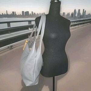 New! The Sak Huntley Pebbled Leather Hobo Shoulder Bag Blue/Gray 13x13.5x3 75